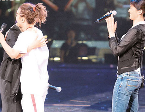 巴勒斯坦联赛姗姗来迟,争夺擂台,掌声雷动 巴勒斯坦联赛姗姗来迟,争夺擂台,掌声雷动