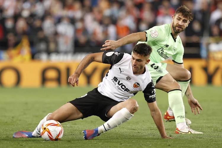 客场不敌维戈塞尔塔,奥萨苏纳遭遇两连败,士气大振 客场不敌维戈塞尔塔,奥萨苏纳遭遇两连败,士气大振