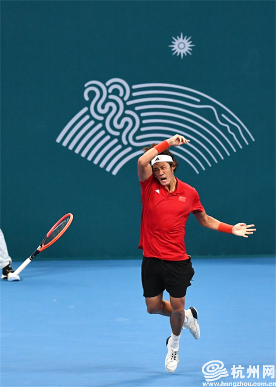 关于瞬间定格!选手精彩瞬间引万人瞩目,气势如虹的信息 关于瞬间定格!选手精彩瞬间引万人瞩目,气势如虹的信息