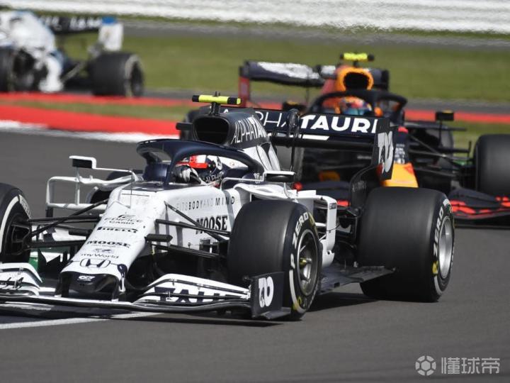 关于红牛二队完胜阿斯顿马丁，汉密尔顿扛起全队的信息
