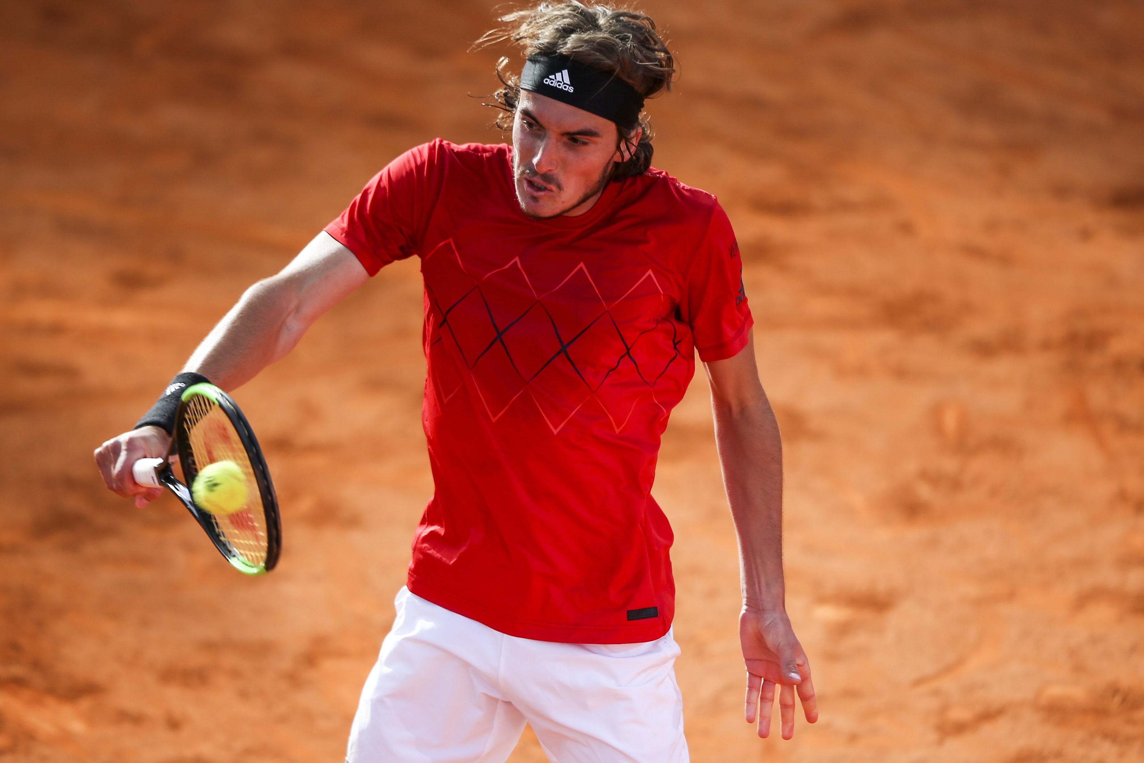 开云体育app-年终总决赛逆转联合杯，西西帕斯统治全场的简单介绍