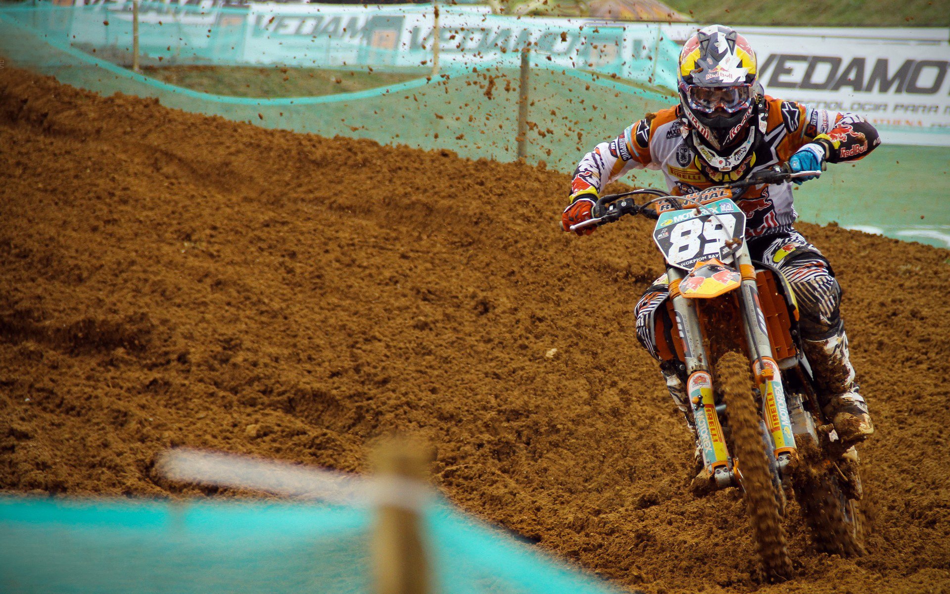 开云体育下载-当意甲硝烟遇见篮球风暴,锡安统治级数据如何跨界诠释竞技美学?