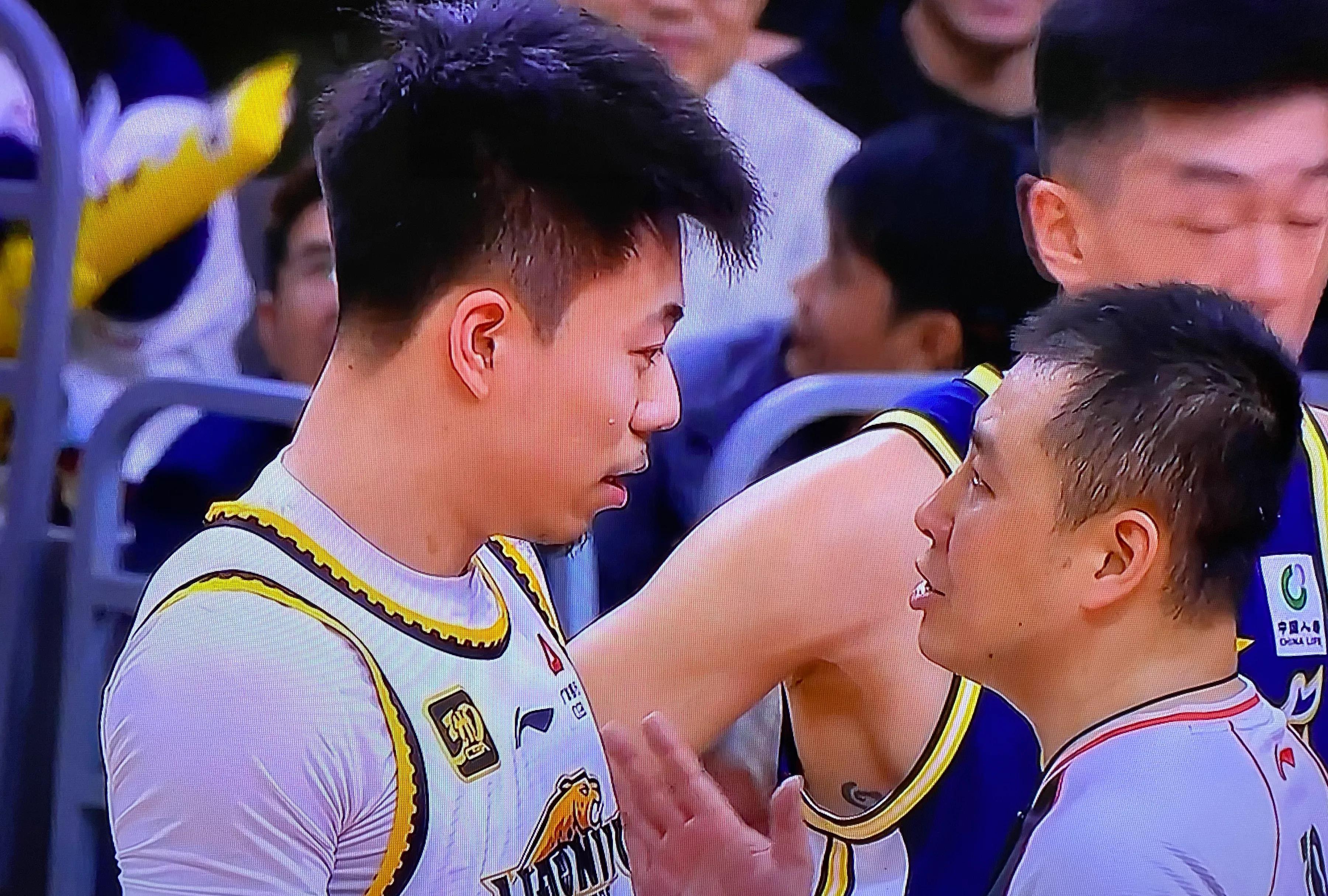 广东队逆转山西队,张镇麟扛起全队 广东队逆转山西队,张镇麟扛起全队