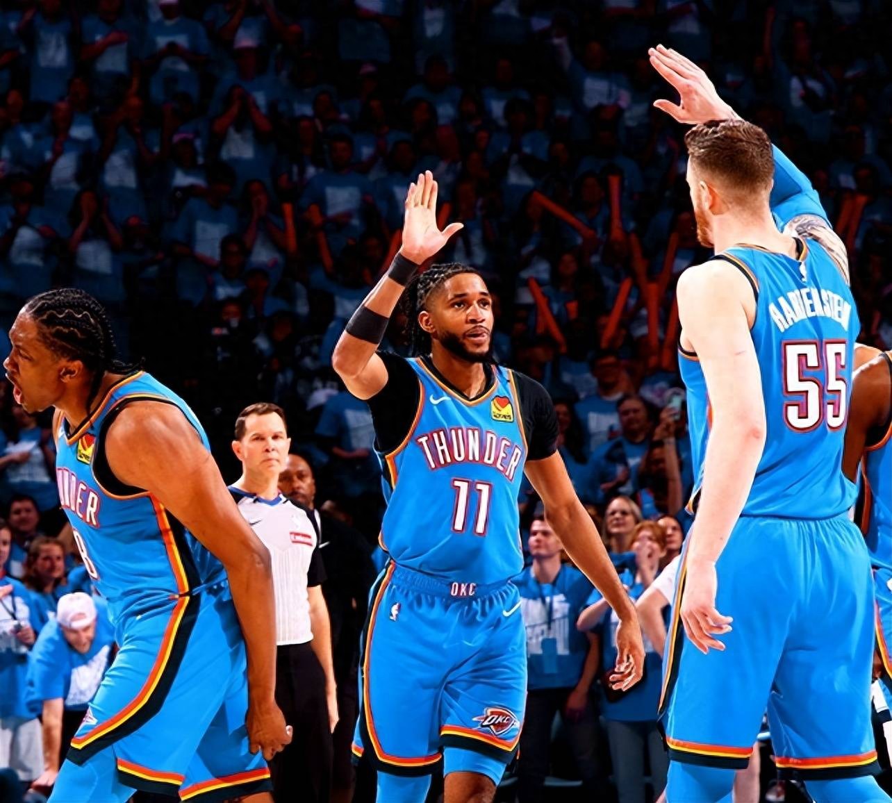 开云体育登录-灰熊险胜猛龙，德罗赞统治全场