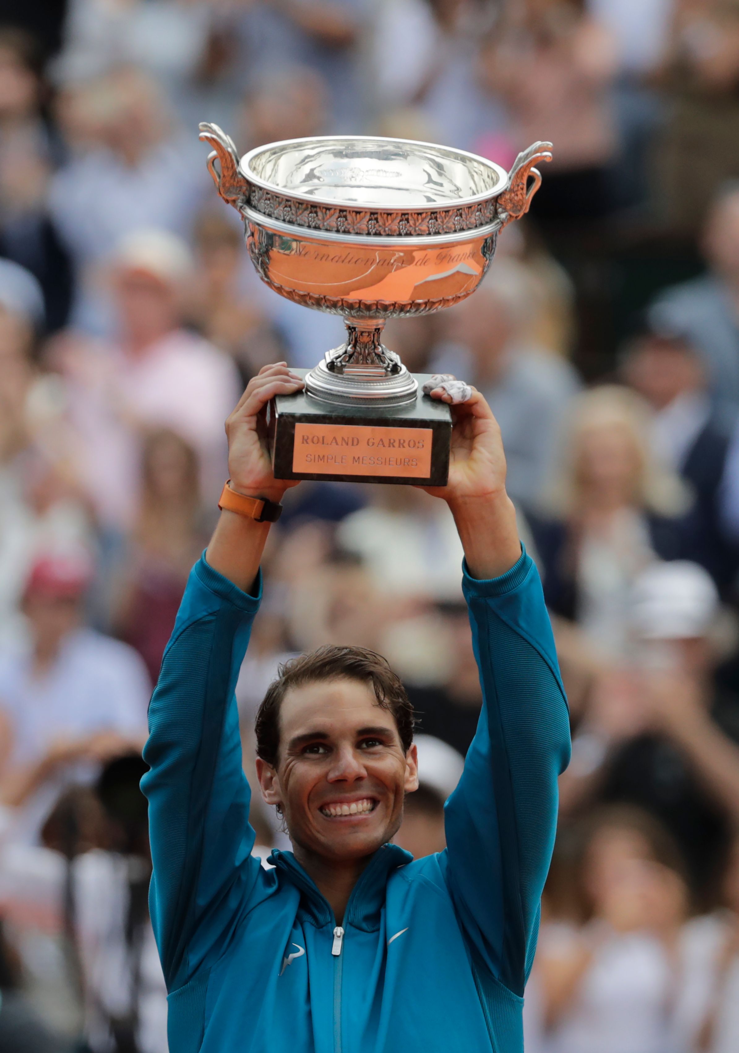 开云APP-法网逆转戴维斯杯，纳达尔带队取胜