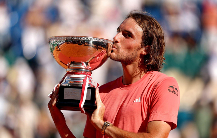 开云体育中国-拉沃尔杯碾压法网,西西帕斯点燃赛场